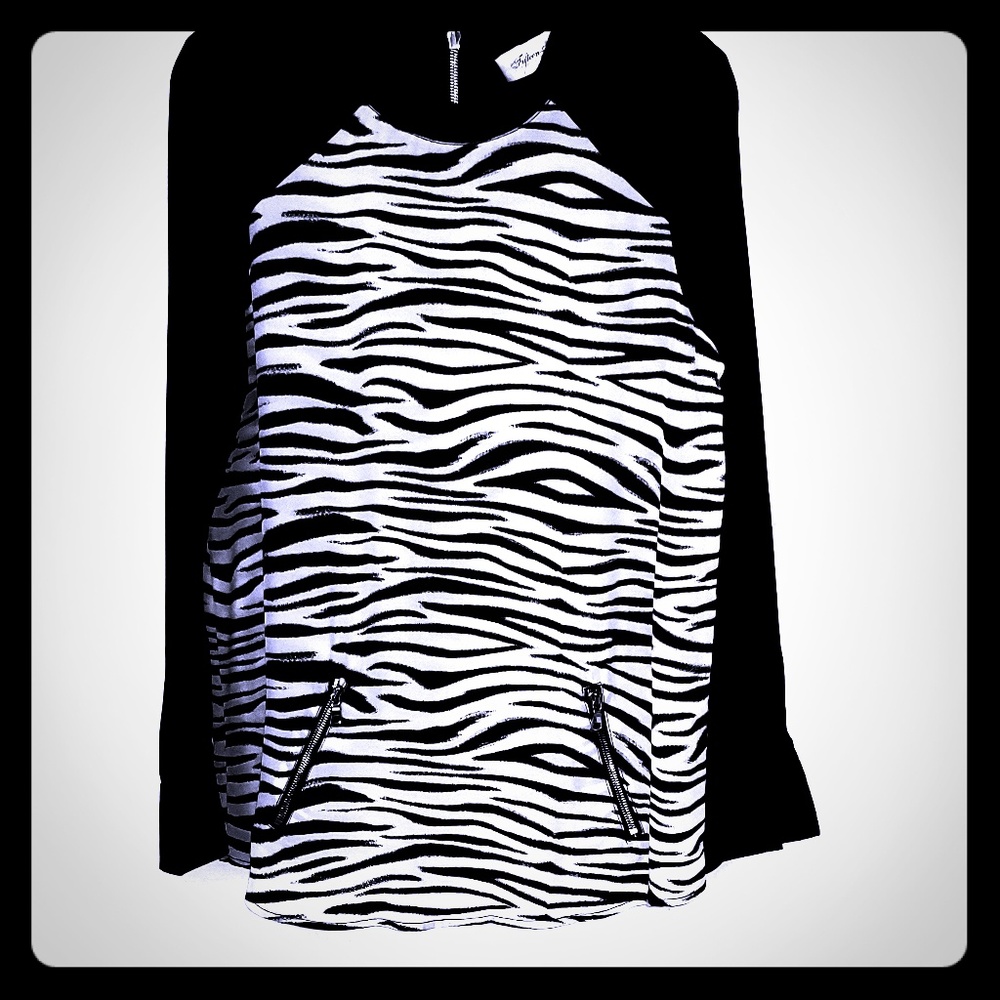 ❎SOLD❎Fifteen Twenty Black/White Zebra Top